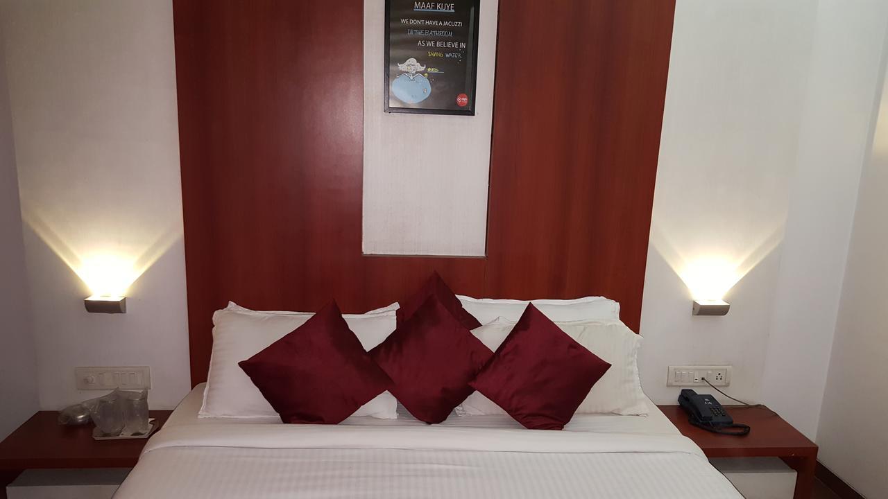 Hotel Khandesh Residency Panvel Exteriör bild