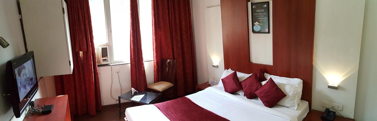 Hotel Khandesh Residency Panvel Exteriör bild